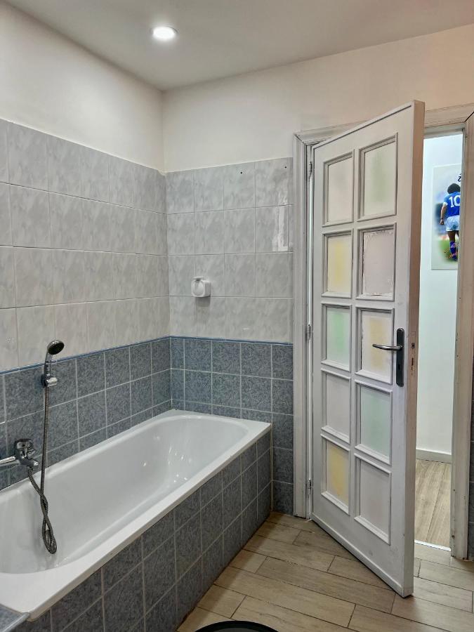 Dimora Diego Hotel Наполи Екстериор снимка
