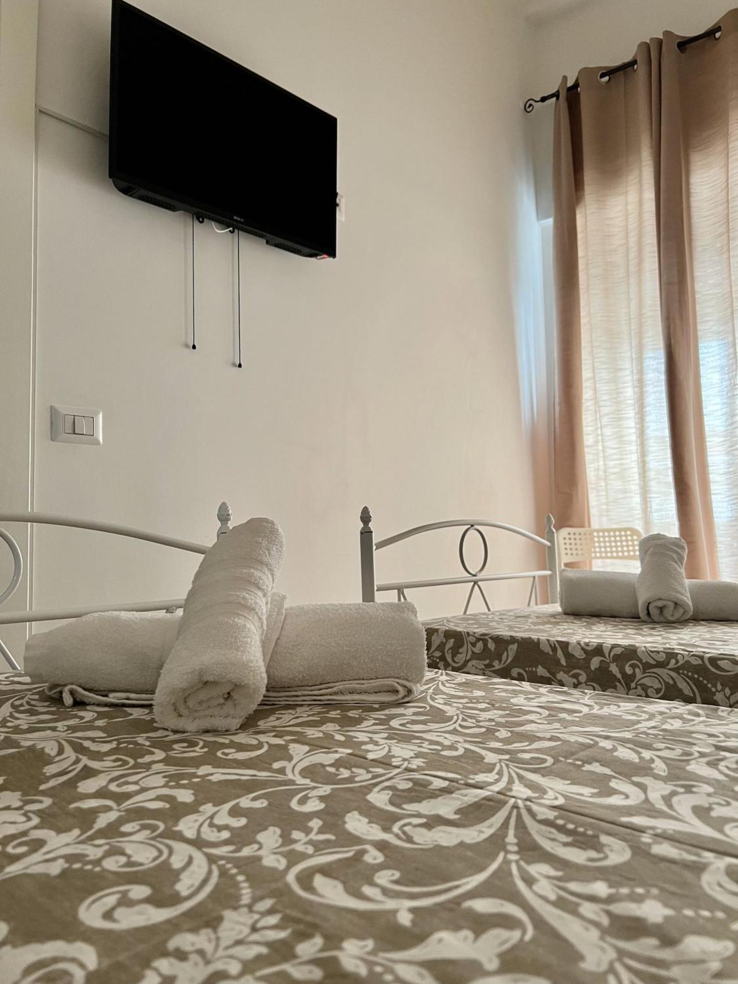 Dimora Diego Hotel Наполи Екстериор снимка